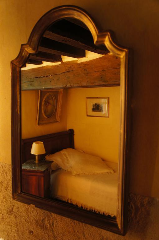 Hotel Particulier Maleteste Ντιζόν Δωμάτιο φωτογραφία